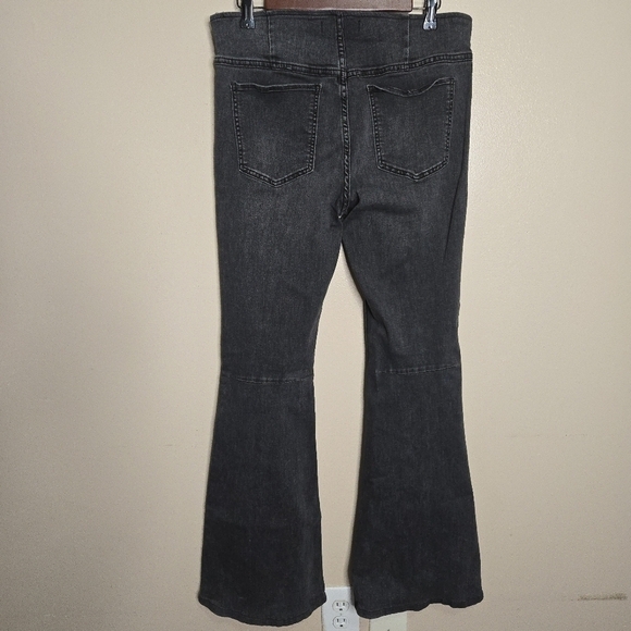 Free People Elastic Waist Flare Leg Jeans - Picture 4 of 7